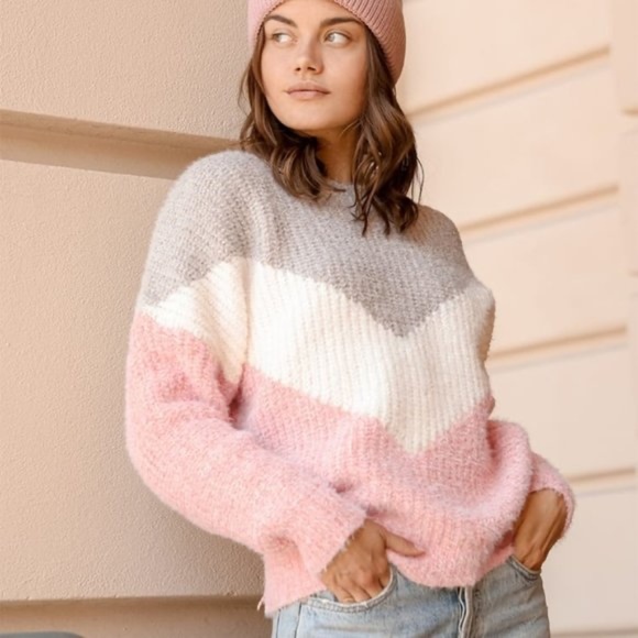 Lulus Sweaters - NEW Lulu’s Talk The Block Eyelash Sweater PULLOVER GREY COLORBLOCK SMALL NWT